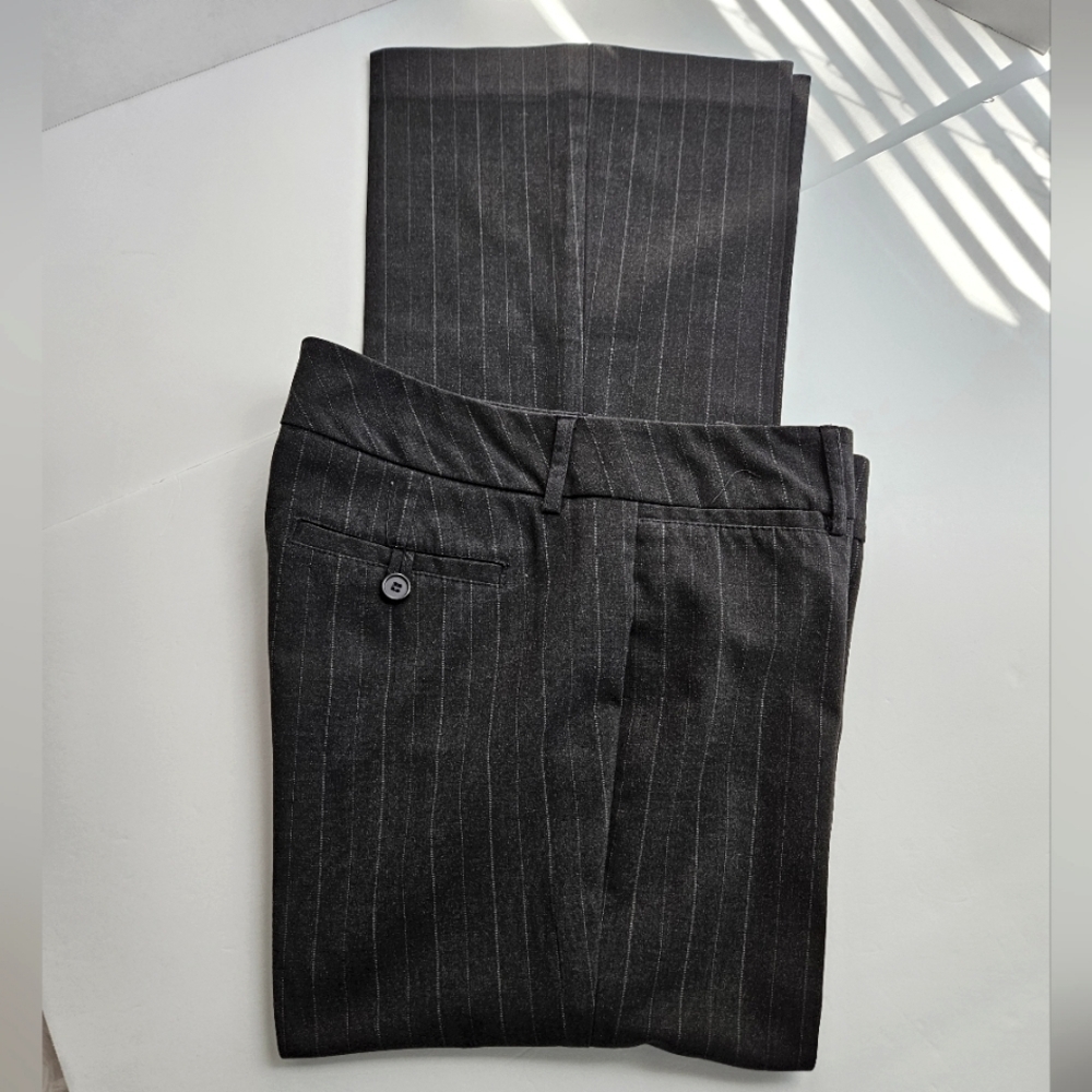NEW YORK & CO FLARE LEG PANTS SZ 6 PETITE GRAY - Picture 5 of 8